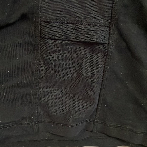 Women’s Lululemon Y-back Tank Top. Size 4 - Picture 3 of 3